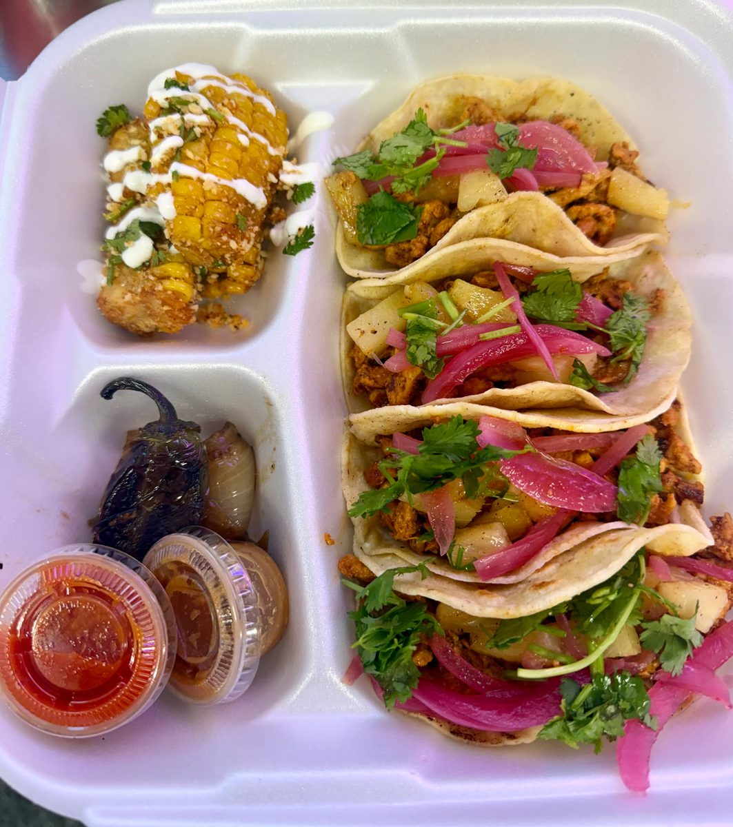 Al Pastor taco plate — 4 tacos with pineapple and pickled onion